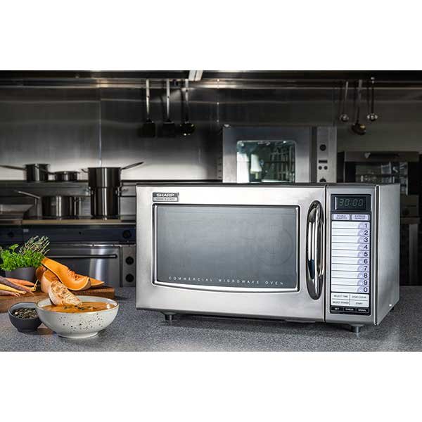 Sharp R21AT Medium Duty Commercial Microwave Oven, 1000W - view 3