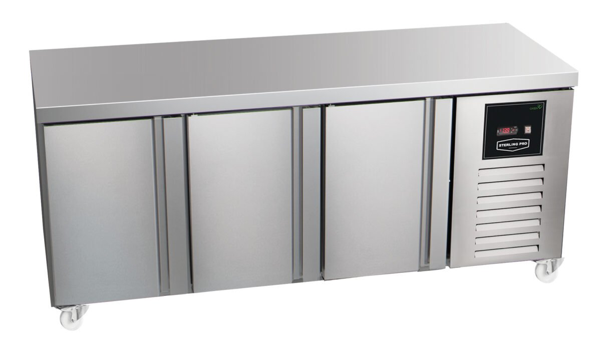 Sterling Pro Green SNI-7-180-30-NS 3 Door Counter Freezer Plain Top, 452 Litres