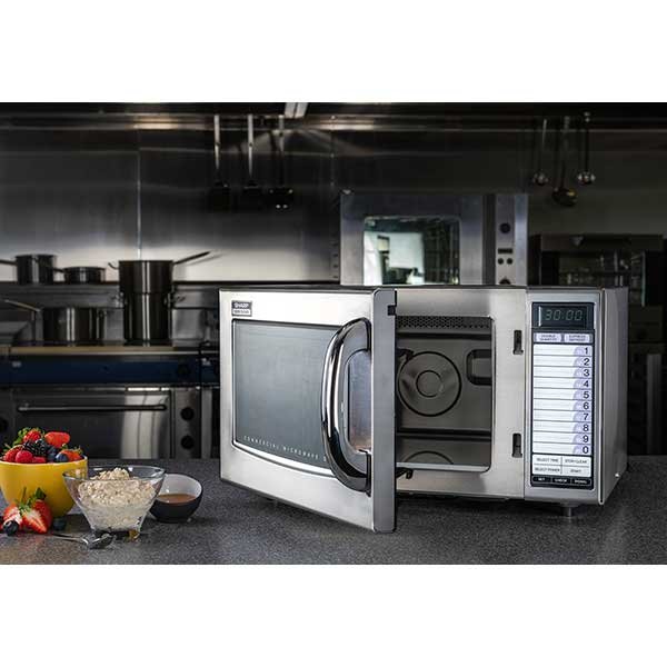 Sharp R21AT Medium Duty Commercial Microwave Oven, 1000W - view 2