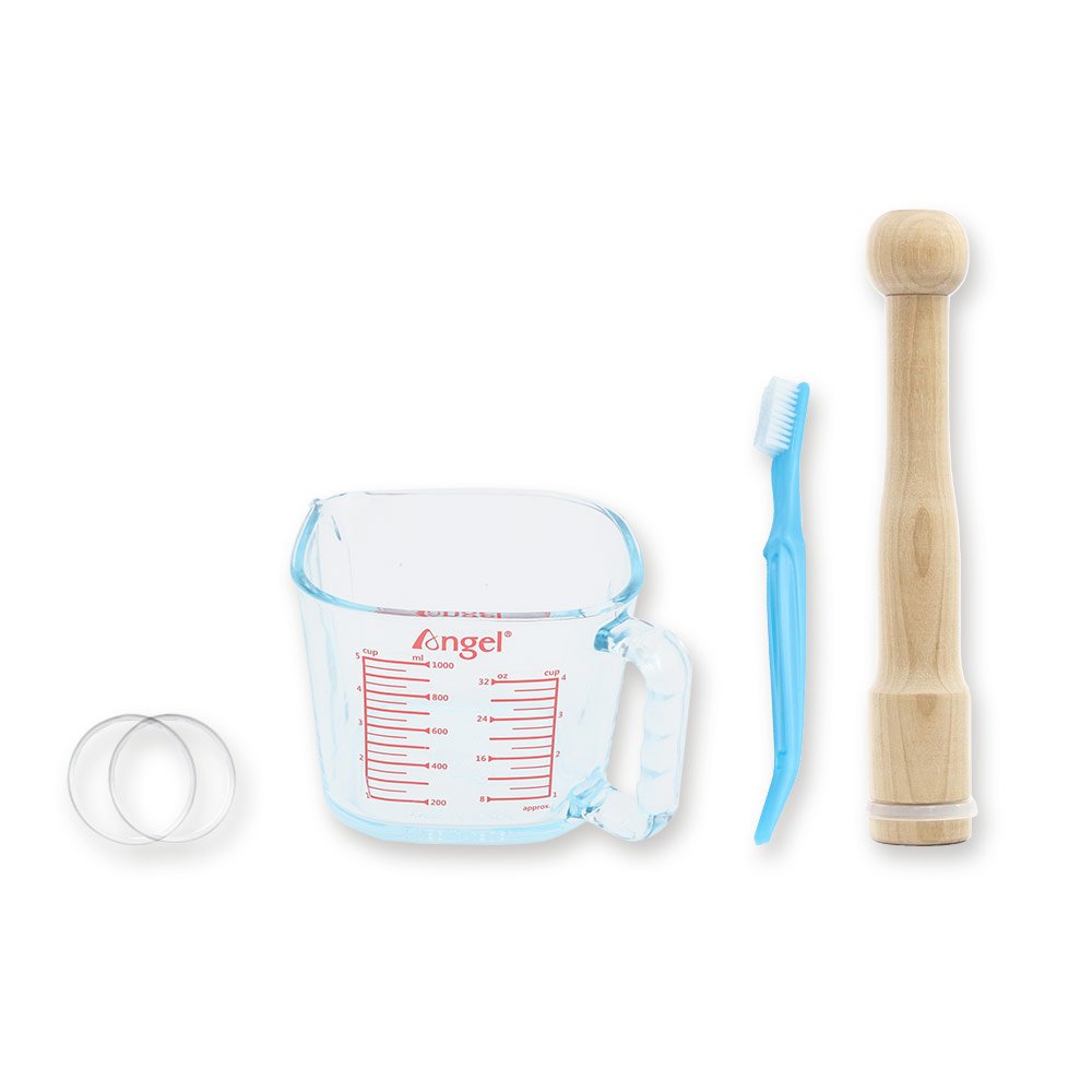 Angel Juicer Starter Set: glass juice collecting jug, cleaning brush – premium (flat), wooden pusher with silicone ring + set of 2 silicone seals