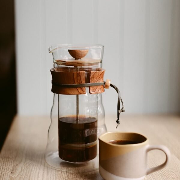 Hario Double Wall Cafe Press Olive Wood 400ml - view 2
