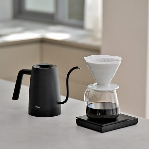 Hario Lyra Electric Coffee Drip Kettle (800ml) - Black - view 2
