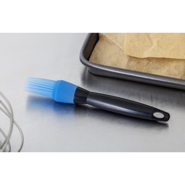 Kitchen Craft Silicone Pastry or Basting Brush 25mm - view 5
