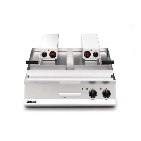 Lincat Opus 800 Half Ribbed Clam Griddle OE8210/FR - view 3
