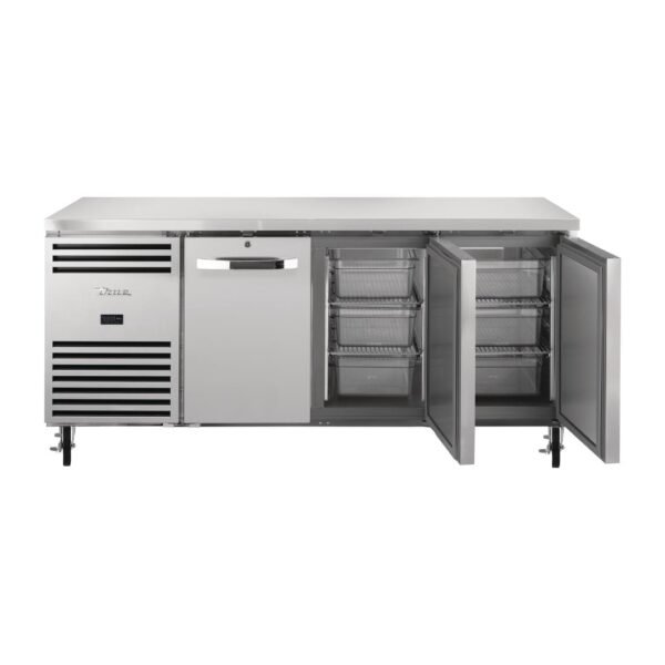 True 3 Door 1/1 GN Counter Freezer TCF1/3-CL-SS-DL-DR-DR - view 3
